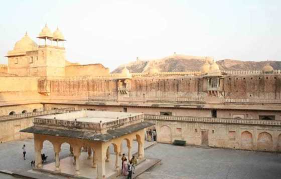 Jaipur Full Day Sightseeing With Panna Meena Step Well